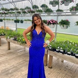 Faviana , size 10. Worn once